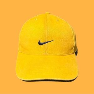 Nike Center Swoosh Cap